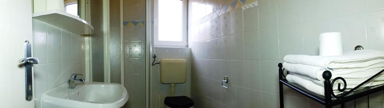 Apartments Miriam Premantura Ngoại thất bức ảnh
