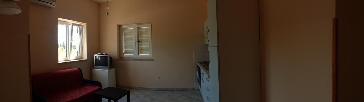 Apartments Miriam Premantura Ngoại thất bức ảnh