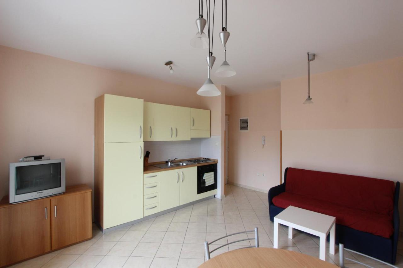 Apartments Miriam Premantura Ngoại thất bức ảnh