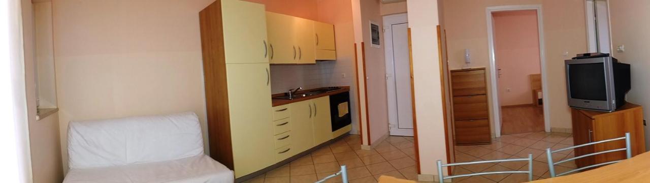 Apartments Miriam Premantura Ngoại thất bức ảnh