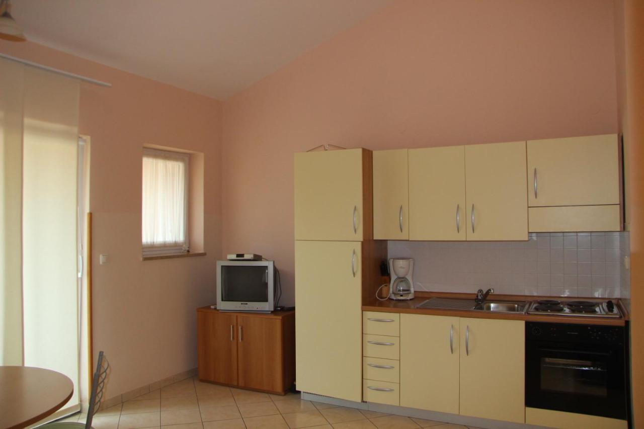 Apartments Miriam Premantura Ngoại thất bức ảnh