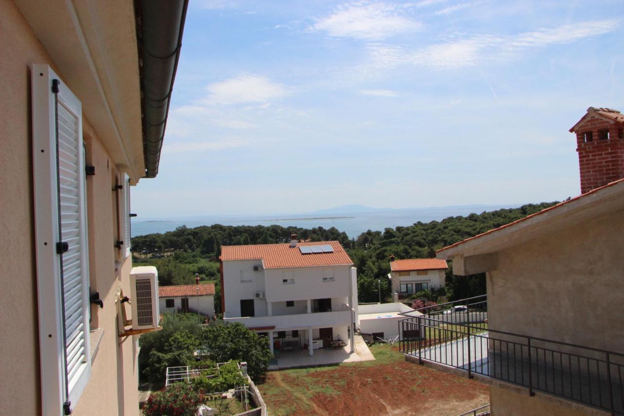 Apartments Miriam Premantura Ngoại thất bức ảnh